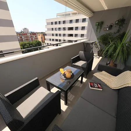 Apartment Luxury Center *