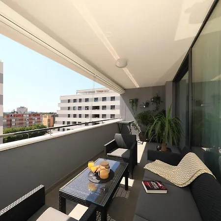 Luxury Center Apartment *