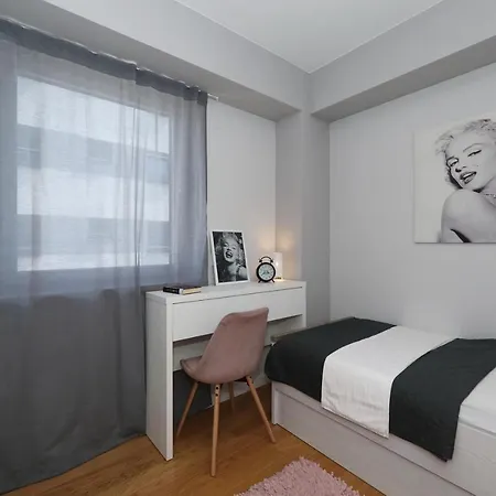 Luxury Center Apartment *
