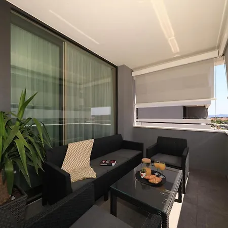 Luxury Center Apartment *